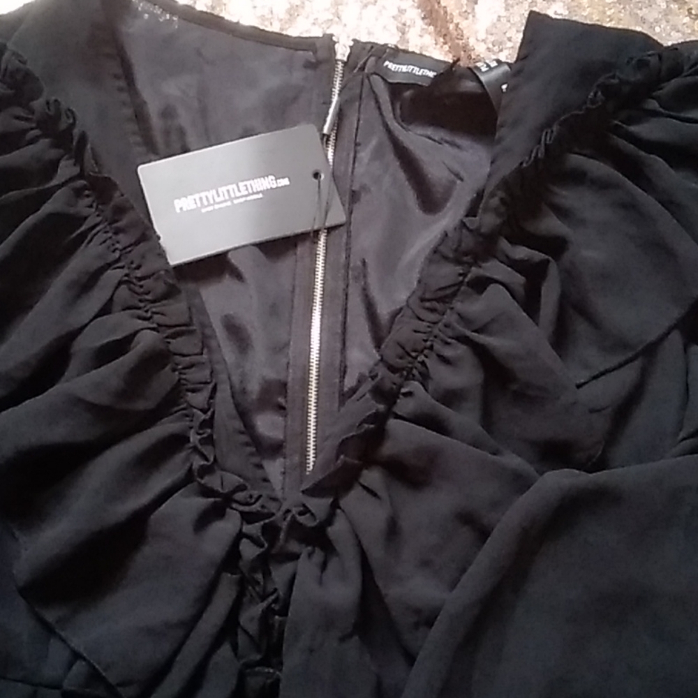 Dress - Picture 2 of 4